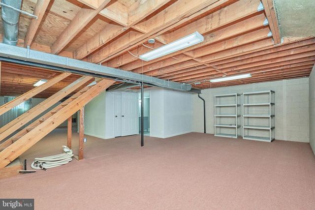 5806 BENT TWIG RD, Mclean, VA 22101