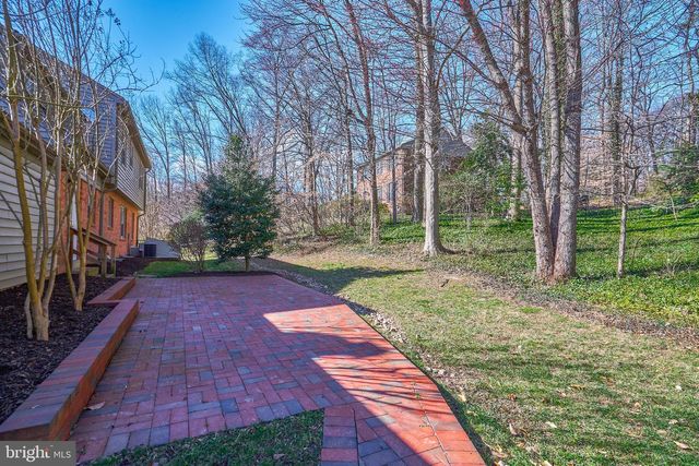 5806 BENT TWIG RD, Mclean, VA 22101