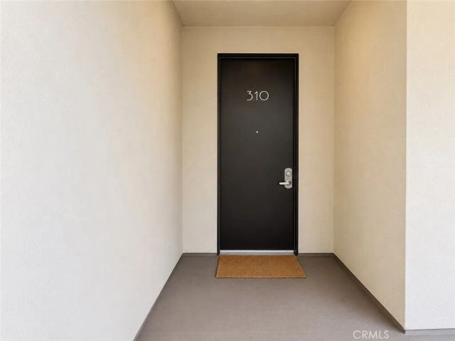 14412 Killion Street 310, Sherman Oaks, CA 91401