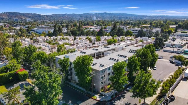14412 Killion Street 310, Sherman Oaks, CA 91401