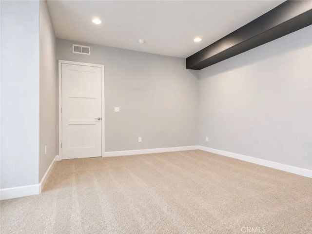 14412 Killion Street 310, Sherman Oaks, CA 91401