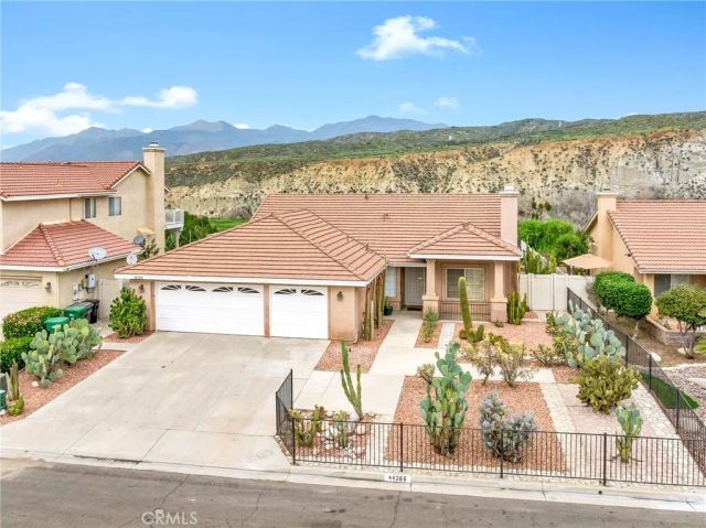 44268 Galicia, Hemet, CA 92544