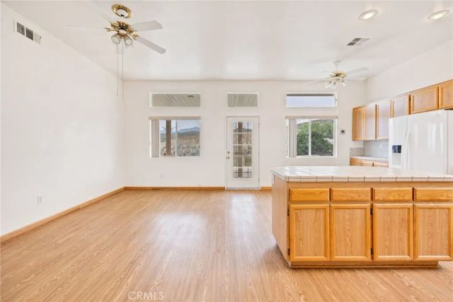 44268 Galicia, Hemet, CA 92544