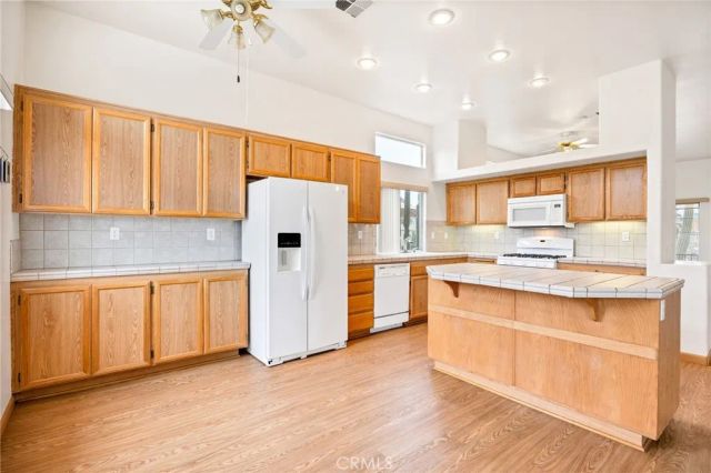 44268 Galicia, Hemet, CA 92544