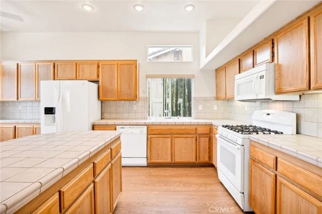 44268 Galicia, Hemet, CA 92544