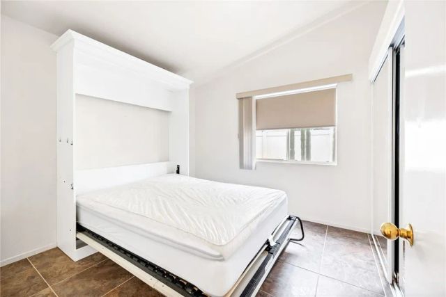 44268 Galicia, Hemet, CA 92544