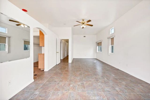 44268 Galicia, Hemet, CA 92544