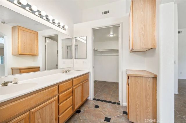 44268 Galicia, Hemet, CA 92544