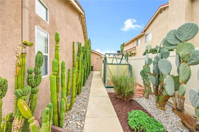 44268 Galicia, Hemet, CA 92544