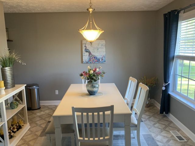 59 Falcon Dr, Manchester, TN 37355