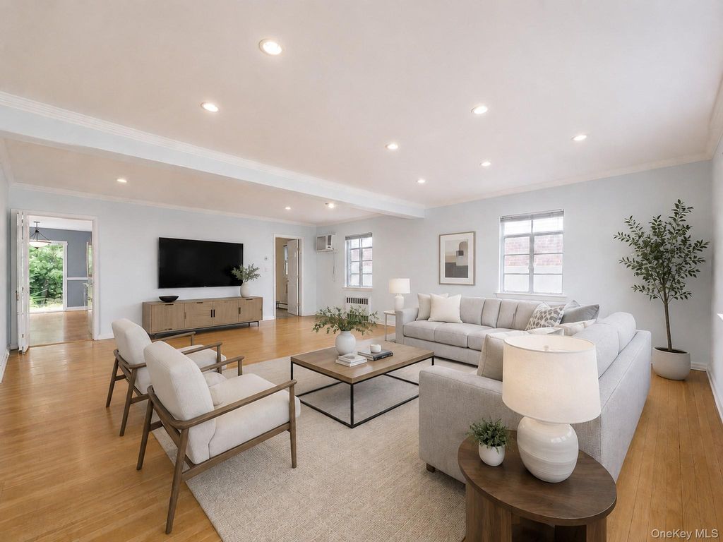 75-19 171st Street, Fresh Meadows, NY 11366 — photo 4