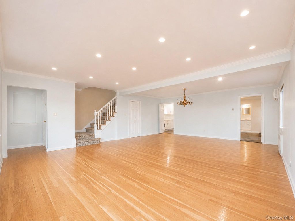 75-19 171st Street, Fresh Meadows, NY 11366 — photo 5