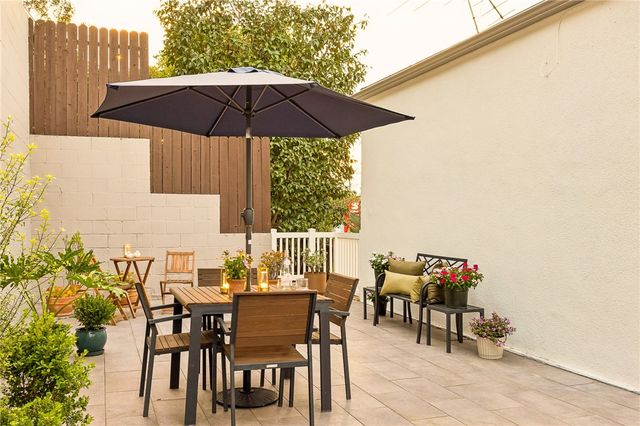 12452 Laurel Terrace Drive, Studio City, CA 91604