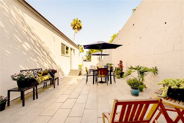 12452 Laurel Terrace Drive, Studio City, CA 91604