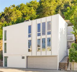12452 Laurel Terrace Drive, Studio City, CA 91604