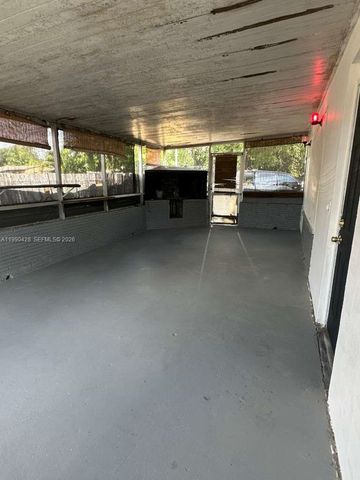 2458 Plunkett St, Hollywood, FL 33020