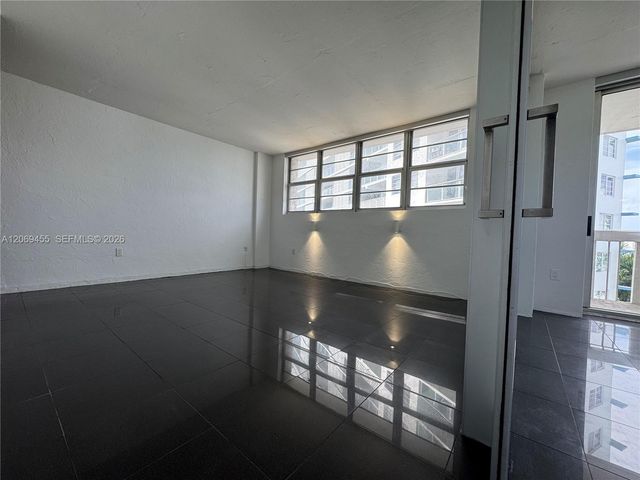 800 West Avenue 734, Miami Beach, FL 33139