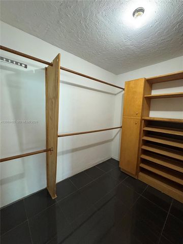 800 West Avenue 734, Miami Beach, FL 33139