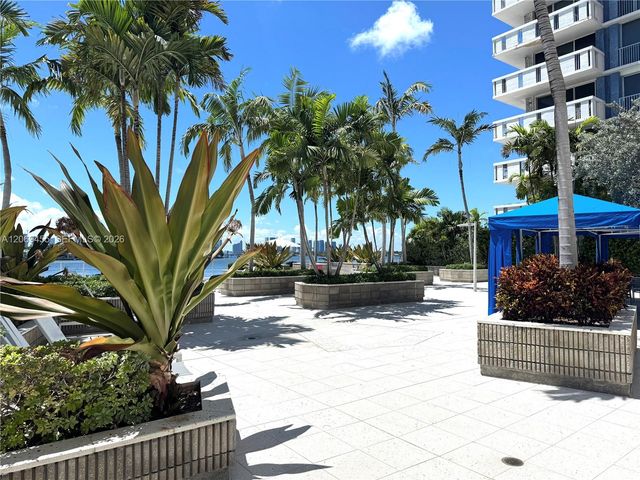800 West Avenue 734, Miami Beach, FL 33139