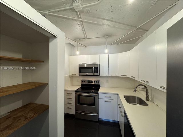 800 West Avenue 734, Miami Beach, FL 33139