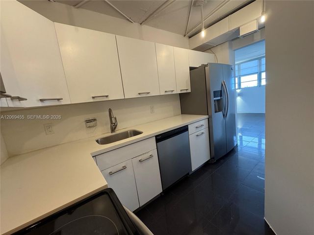 800 West Avenue 734, Miami Beach, FL 33139