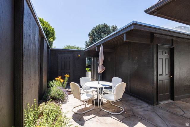 4965 S 975 E, Salt Lake City, UT 84117