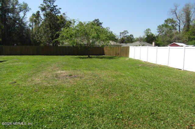 1372 BLACKMON Road, Green Cove Springs, FL 32043