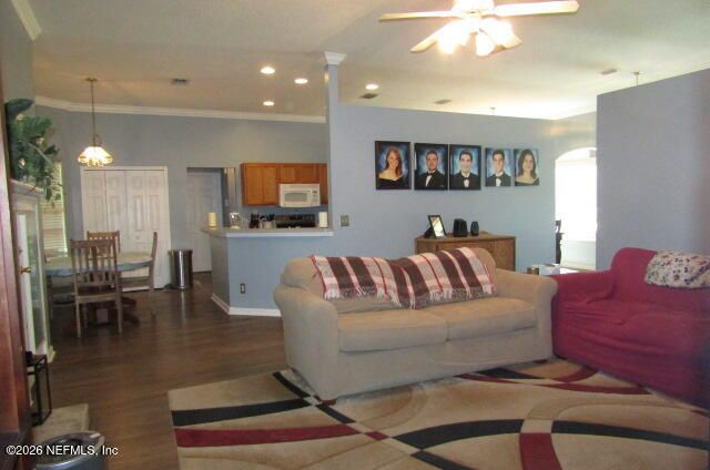 1372 BLACKMON Road, Green Cove Springs, FL 32043