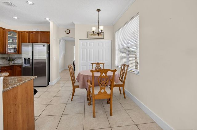 6207 Shadow Tree Lane, Lake Worth, FL 33463