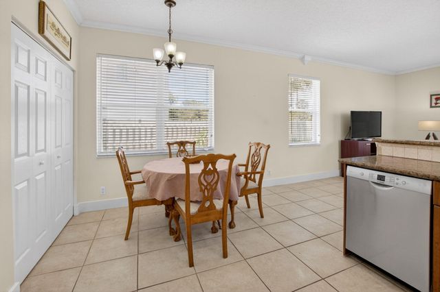 6207 Shadow Tree Lane, Lake Worth, FL 33463
