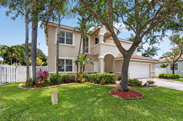 6207 Shadow Tree Lane, Lake Worth, FL 33463