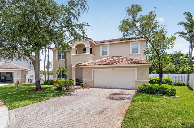 6207 Shadow Tree Lane, Lake Worth, FL 33463