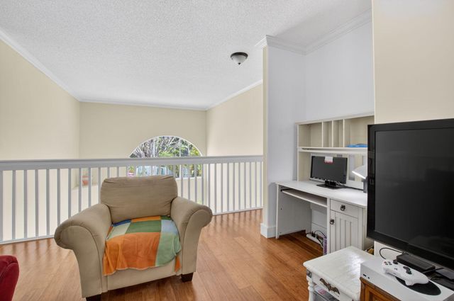 6207 Shadow Tree Lane, Lake Worth, FL 33463