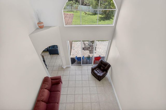 6207 Shadow Tree Lane, Lake Worth, FL 33463