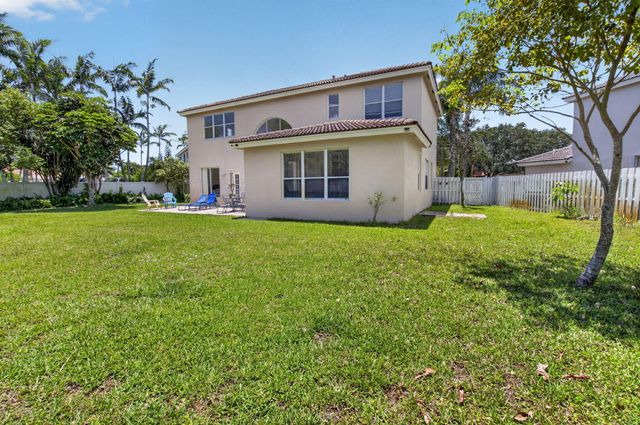 6207 Shadow Tree Lane, Lake Worth, FL 33463