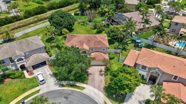 6207 Shadow Tree Lane, Lake Worth, FL 33463