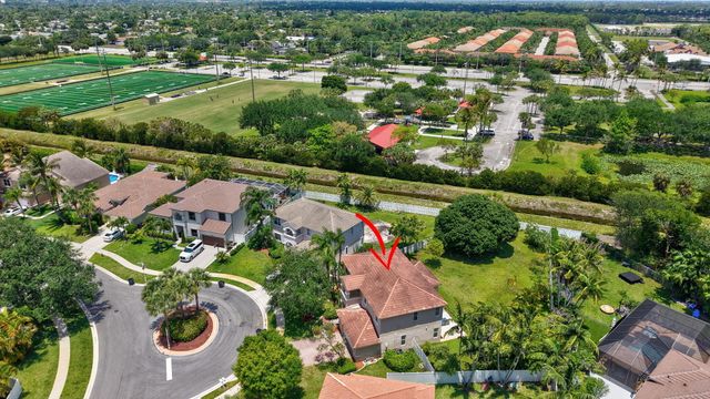 6207 Shadow Tree Lane, Lake Worth, FL 33463