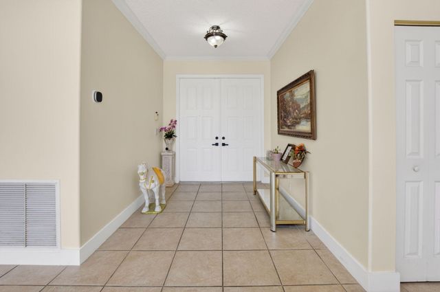 6207 Shadow Tree Lane, Lake Worth, FL 33463