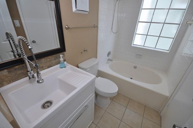 10630 Westbrae Parkway 510, Houston, TX 77031