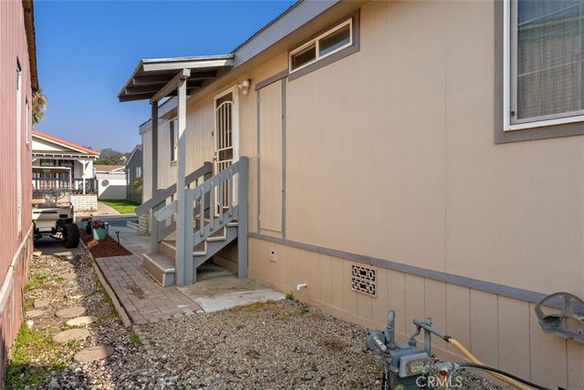 5815 E La Palma 302, Anaheim, CA 92807