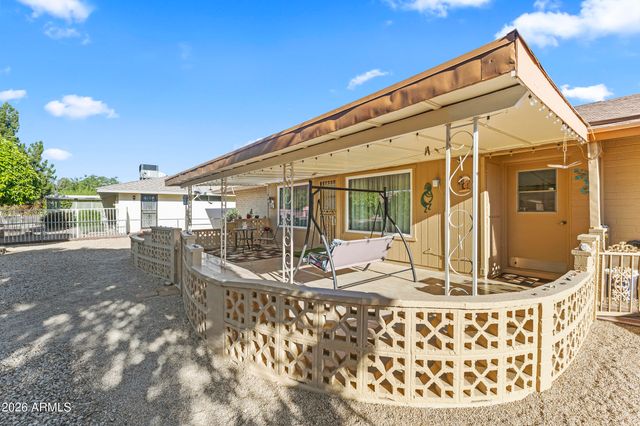 10410 W FLORIADE Drive, Sun City, AZ 85351