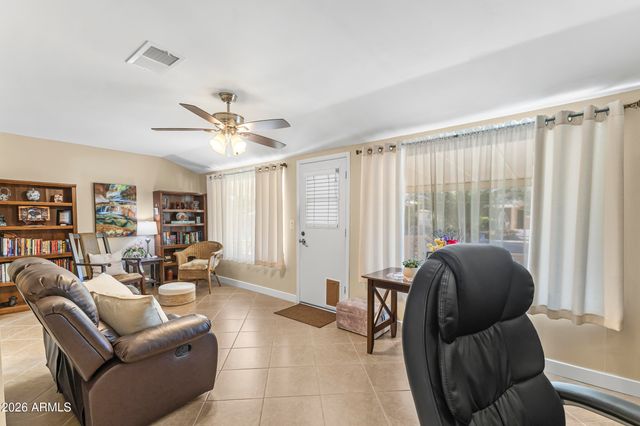 10410 W FLORIADE Drive, Sun City, AZ 85351