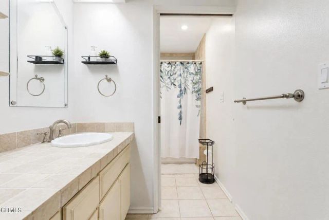 714 N Howard H, Glendale, CA 91206