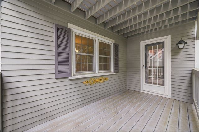 18 Freedom Hollow 18, Salem, MA 01970