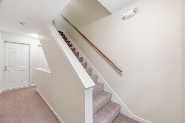 18 Freedom Hollow 18, Salem, MA 01970