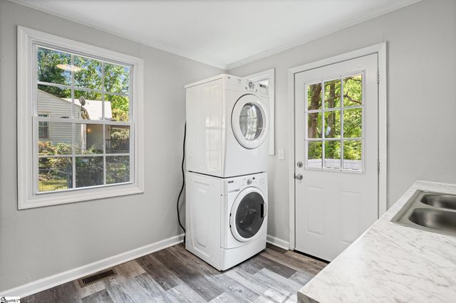 7 Terrell Avenue, Greenville, SC 29609