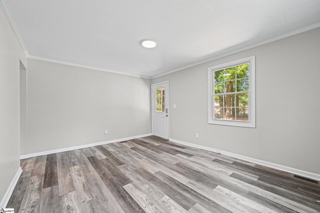 7 Terrell Avenue, Greenville, SC 29609