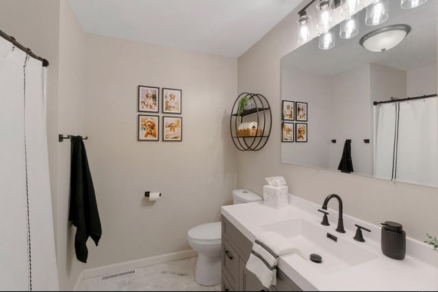 727 Progress Avenue, Waterloo, IA 50701