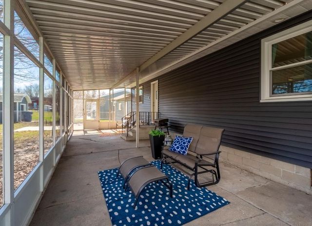 727 Progress Avenue, Waterloo, IA 50701