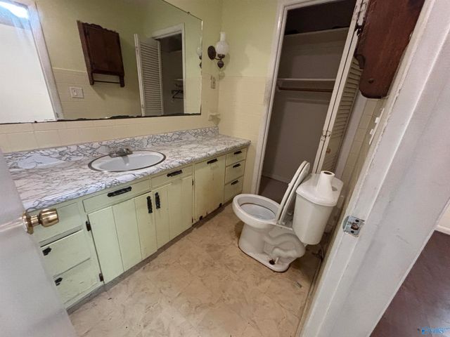 2025 Cleveland Avenue SW, Decatur, AL 35601